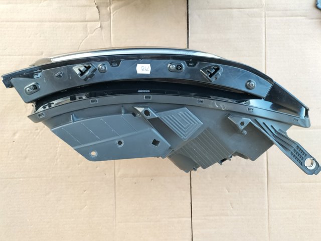 HYUNDAI 92102R5020 Фара правая в наличии Ужгород