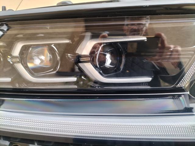 92102R5110 HYUNDAI Фара правая купить в Кривой Рог