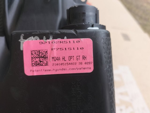 92102R5110 HYUNDAI Фара правая купить в Ирпень