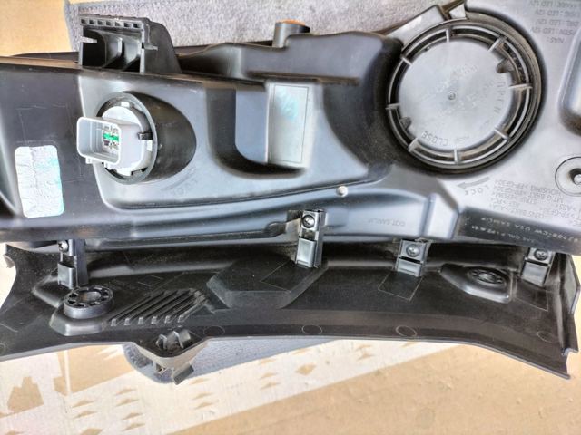HYUNDAI 92208CW200 в наличии Тернополь