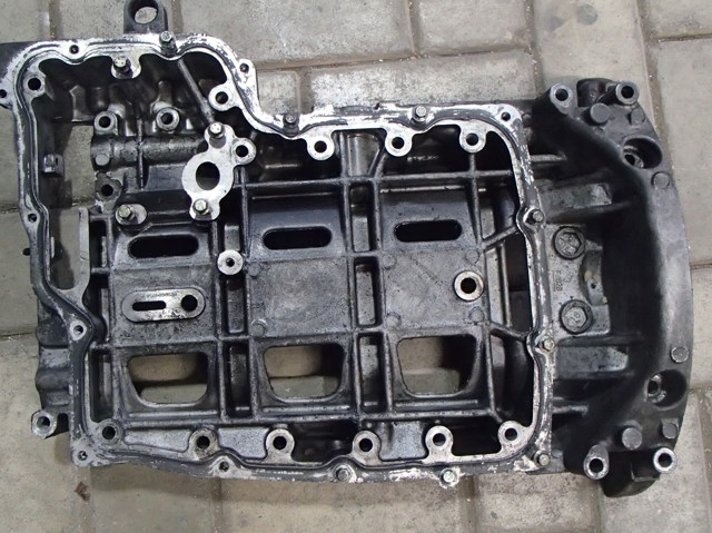 Масляный поддон 1323058 FORD