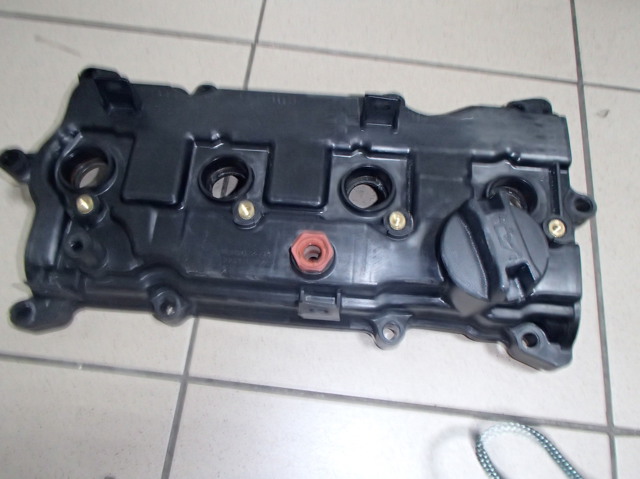 Крышка двигателя Nissan Altima L33