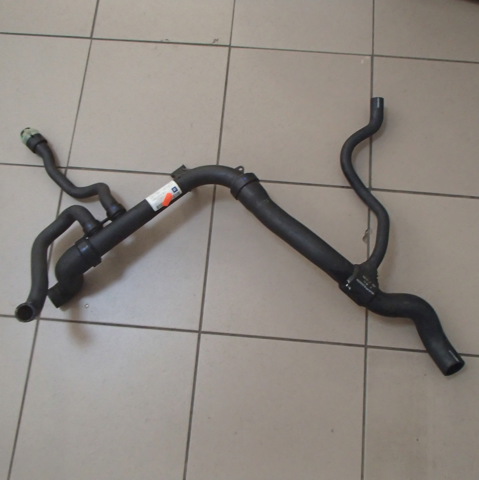 Нижний патрубок радиатора 1336123 OPEL