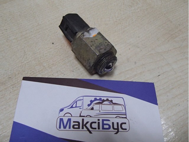 Выключатель фонарей заднего хода Ford Focus I