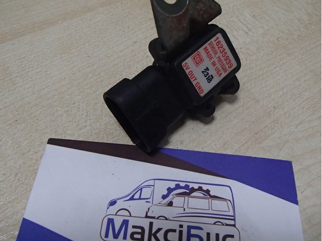 Датчик давления во впускном коллекторе 16235939 OPEL