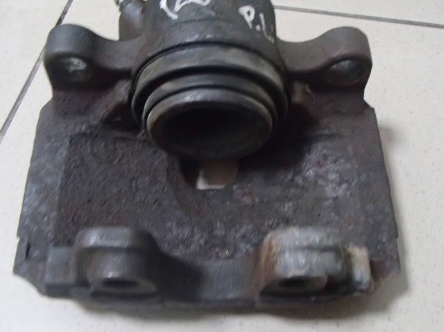 Суппорт тормозной, передний, левый 1824922 FORD