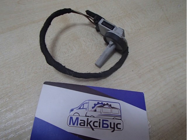 Датчик температуры испарителя 1J0907543A VAG