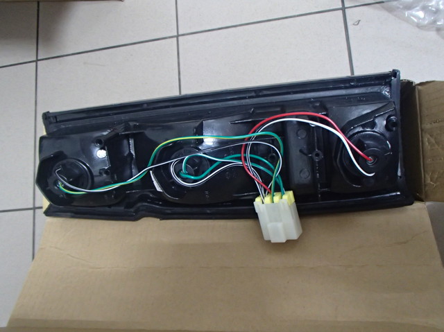 DEPO 2151926R Задний фонарь в наличии Украина