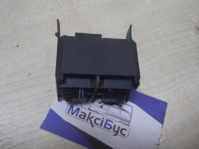 Кнопка корректора фар 2K0941333 VAG