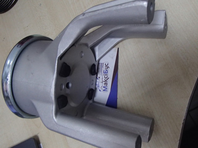 Задняя подушка двигателя 400197 MAXGEAR