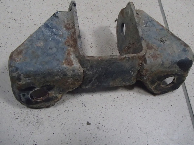 547520F000 NISSAN купить в Харьков