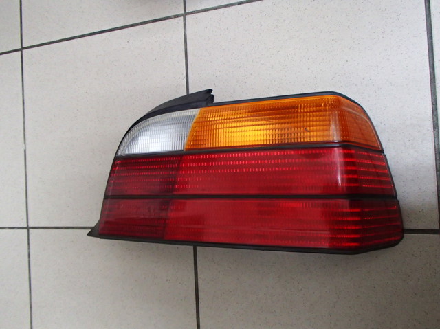 Фонарь задний правый 63218353274 BMW