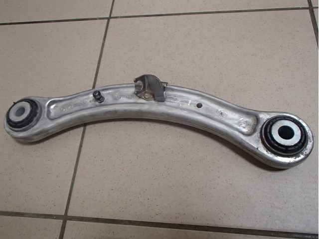Балансир задний верхний 7L0505375A VAG