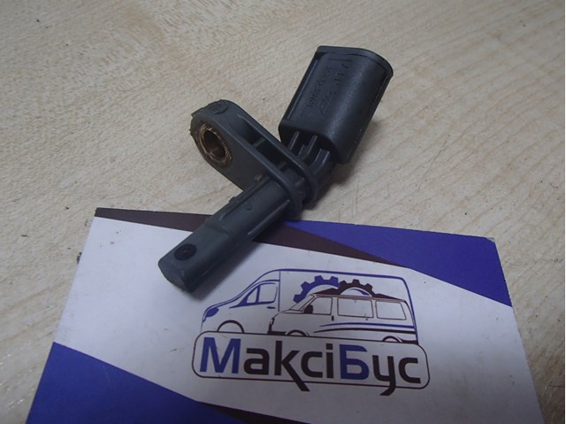 Датчик ABS задний левый 7L0927807B VAG