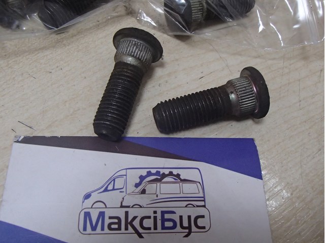 Шпилька ступицы колеса передняя 8942232000 ISUZU