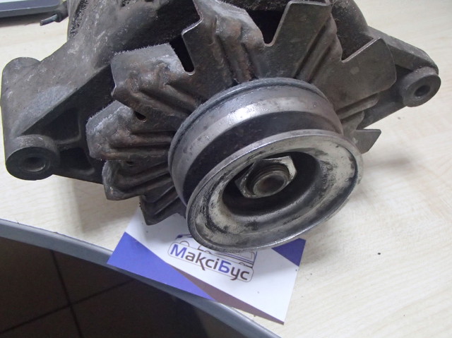 Автомобильный генератор 90349853 OPEL