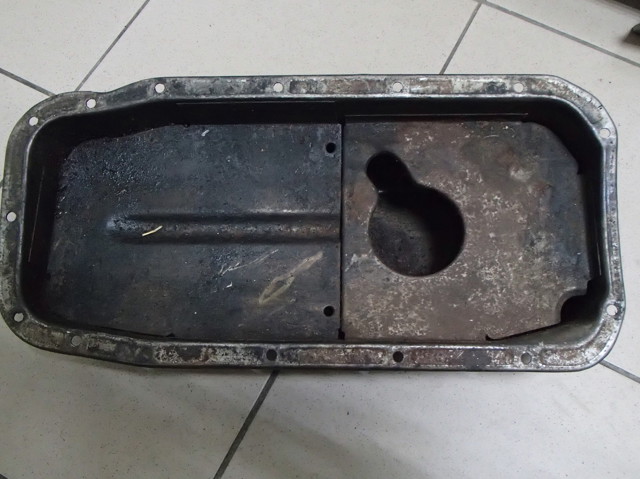 Масляный поддон двигателя 90409982 OPEL