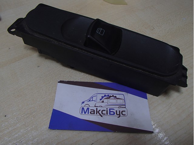 Кнопки переднего правого стекло подъемника 9065450913 MERCEDES