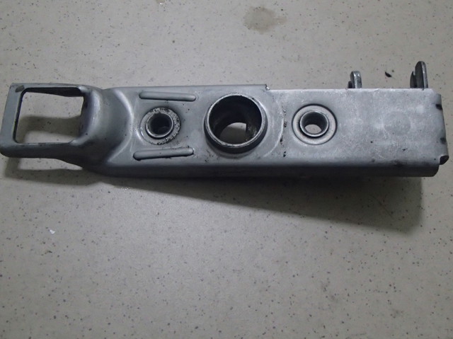 Замок крышки капота 9067500450 MERCEDES