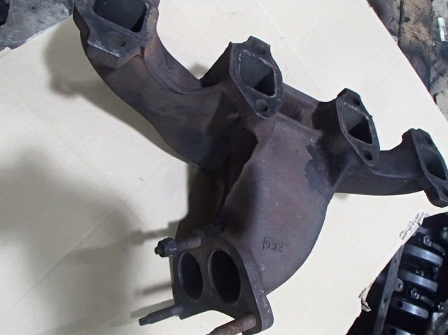 Газопроводы (коллектор выпускной) 924F9430BA FORD