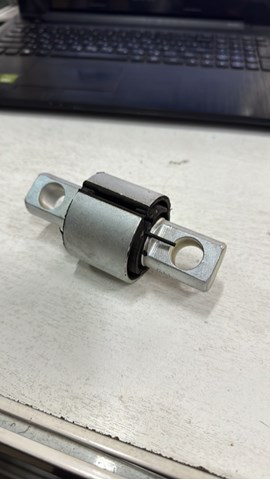 Сайлентблок кабины 49595 FEBI