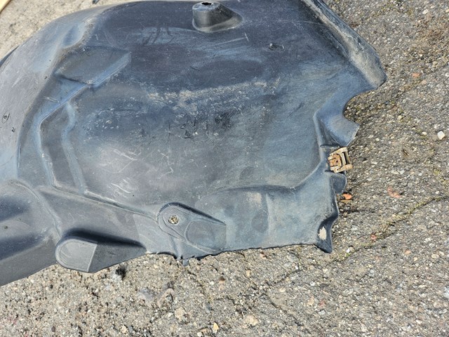 MERCEDES 2126906930 Подкрылок крыла переднего правый задний в наличии Черкассы