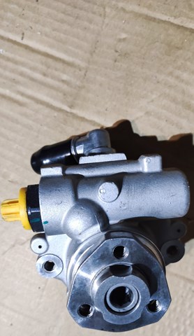 Помпа ГУР 1146310010 MEYLE