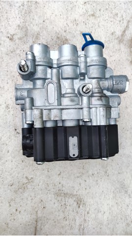 Блок клапанов регулируемой подвески, передний 125592 DIESEL TECHNIC
