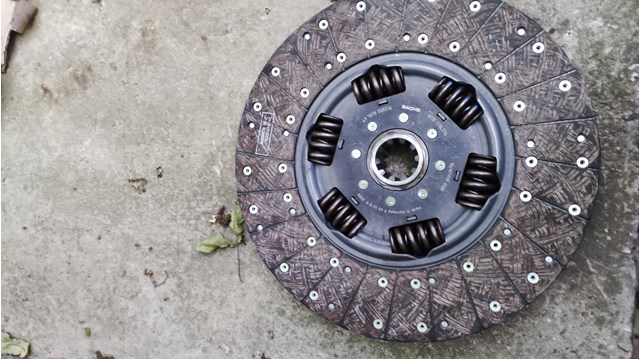 Диск сцепления ведомый 1878008514 SACHS