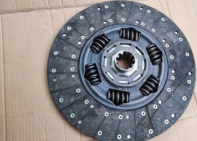 Диск сцепления ведомый 1878009556 SACHS