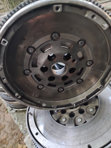 Маховик сцепления 415025010 INA