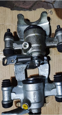 Суппорт тормозной левый задний 440118711R RENAULT