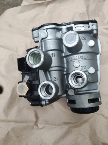 Кран тормозной прицепа 4802040310 WABCO