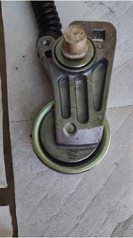 Натяжитель клинового ремня T38604 GATES