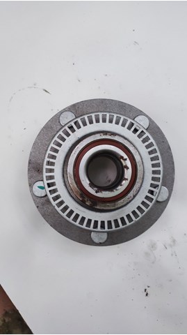 Ступицы задних колес VKBA3590 SKF