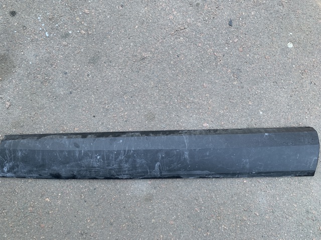 Молдинг передней правой двери 808706UA0A NISSAN