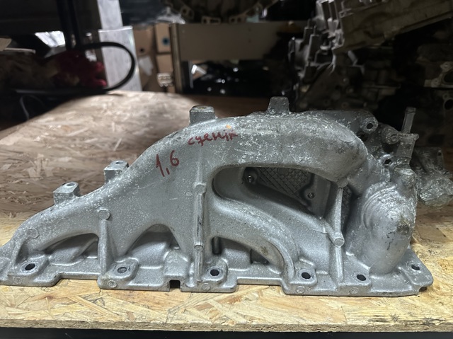 Коллектор впускной 140030286R RENAULT