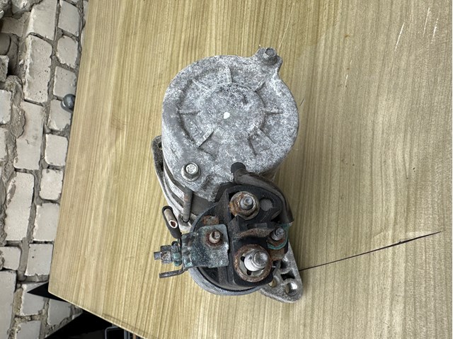 233001071R RENAULT Стартер купить в Ирпень