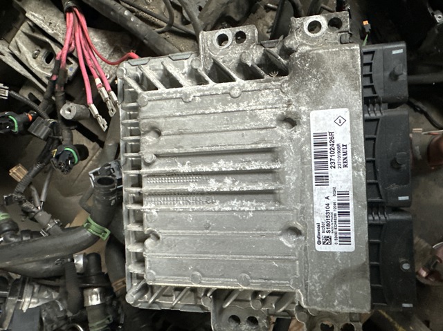 ЭБУ двигателем 237102426R RENAULT