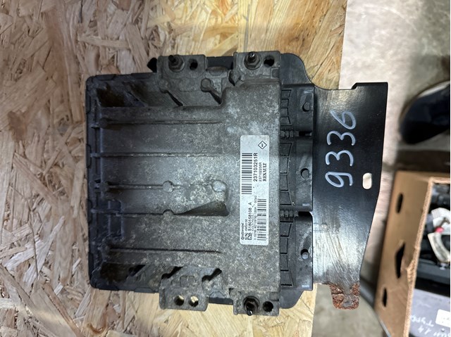 Компьютер двигателя 237103251R RENAULT