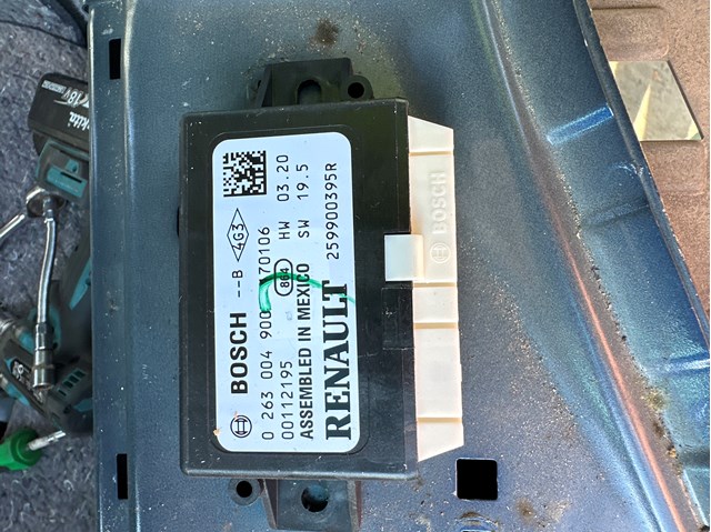 Модуль управления (ЭБУ) парктроником 259900395R RENAULT