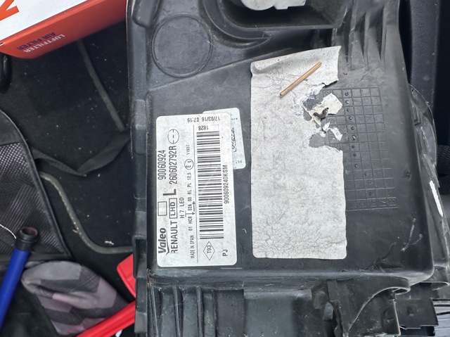 260602792R RENAULT Фара левая купить в Ужгород