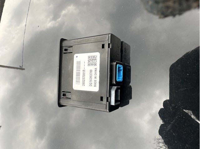 RENAULT 280237081R в наличии Черновцы