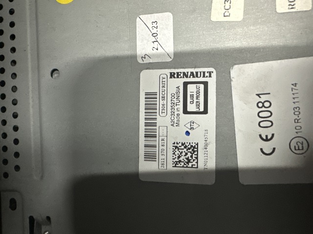 Заводская магнитола 281157081R RENAULT