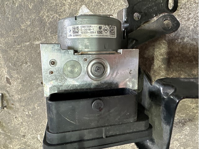 Блок управления АБС  476607355R RENAULT