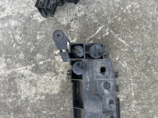 625003860R RENAULT Верхняя рамка радиатора купить в Запорожье
