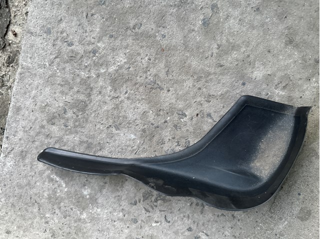 Заглушка жабо боковая 668220215R RENAULT