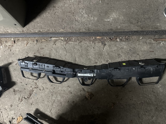 Кронштейн бампера заднего 850323413R RENAULT