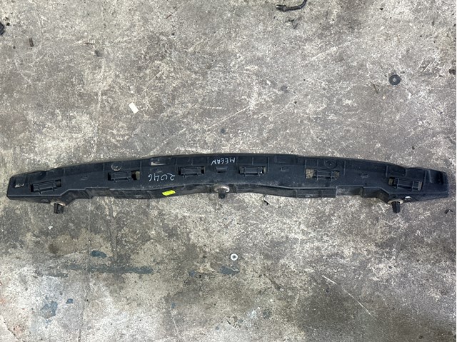 Кронштейн бампера заднего, центральный 850420008R RENAULT