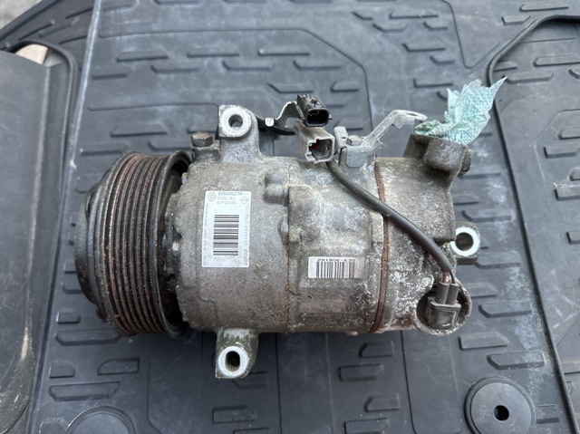 RENAULT 926005211R Компрессор кондиционера в наличии Львов